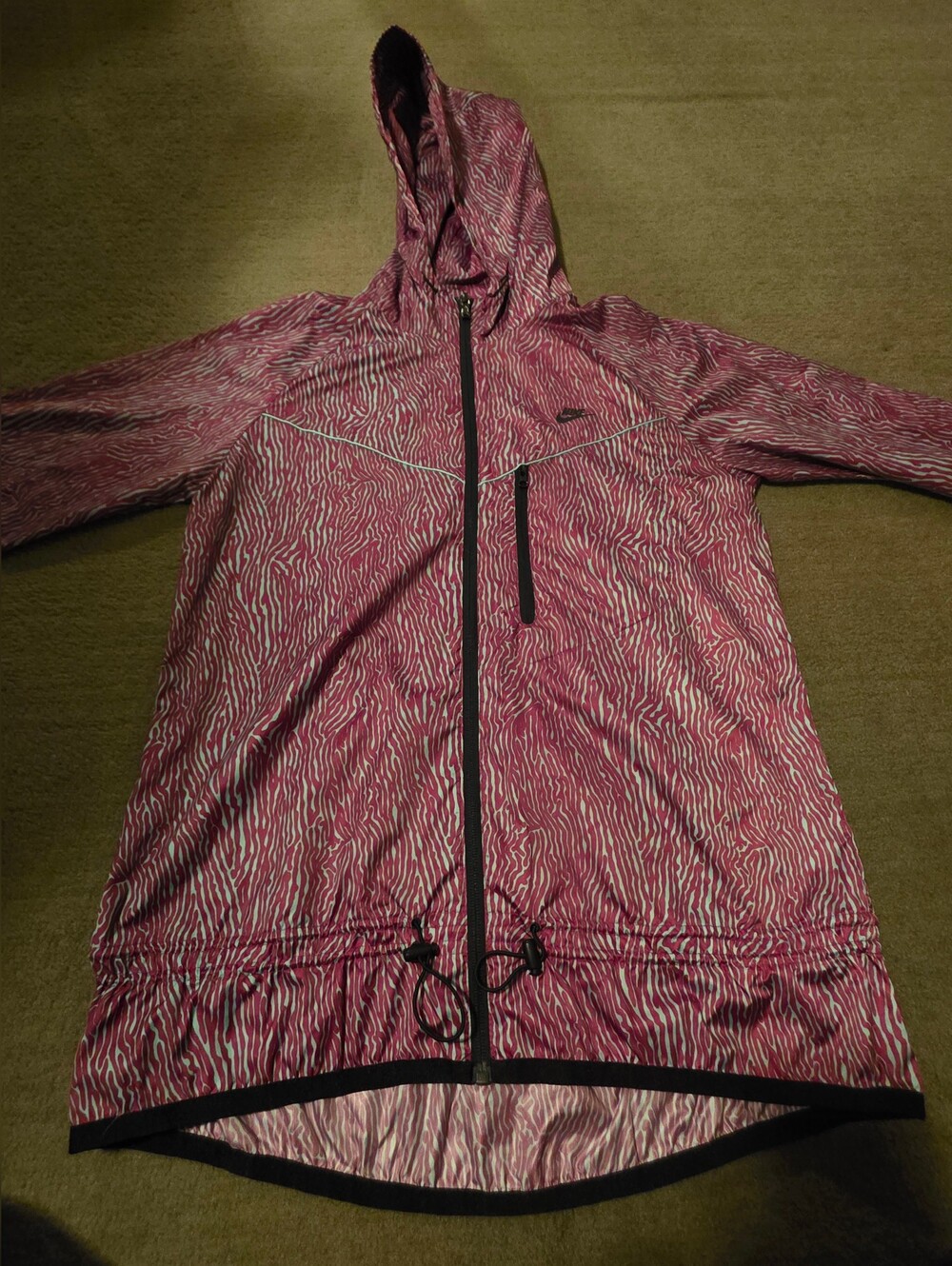 Women's Nike Wimdbreaker